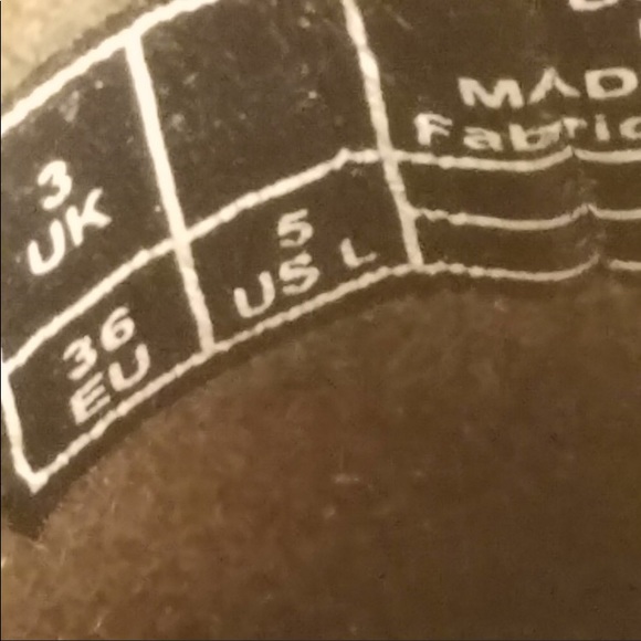 Brown Dr. Martens - Picture 7 of 7